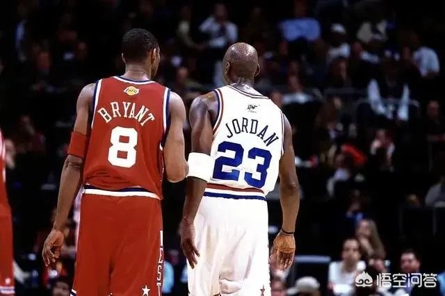 乔丹的全明星告别赛上,科比罚球时为什么全场观众狂嘘科比?