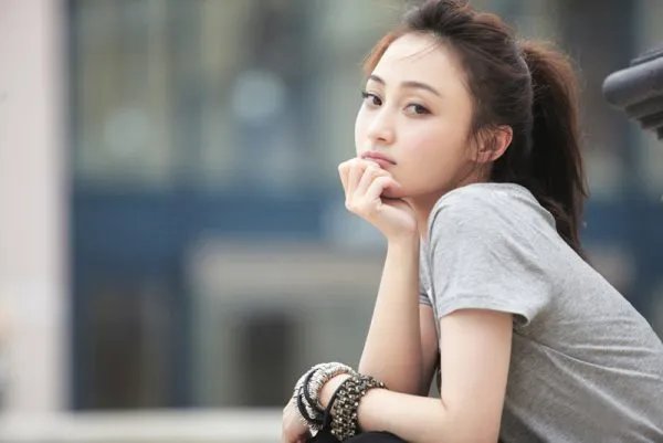 姚笛新婚丈夫背景强大，为何还是没能成功的重回娱乐圈？