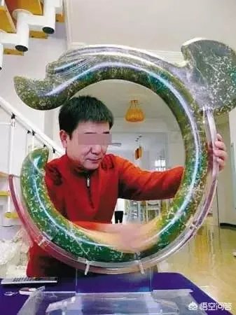 为什么有些人收藏了很多假的藏品，还很自信的朋友们欣赏？