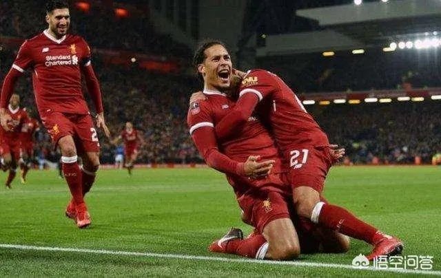 范迪克获得了本赛季英超最佳球员，是不是二十年最好的后卫？