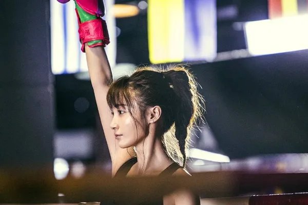 姚笛新婚丈夫背景强大，为何还是没能成功的重回娱乐圈？