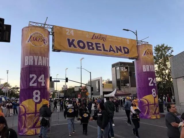 科比7进总决赛为啥只能5夺总冠军？那两年，击败湖人的球星都有谁？