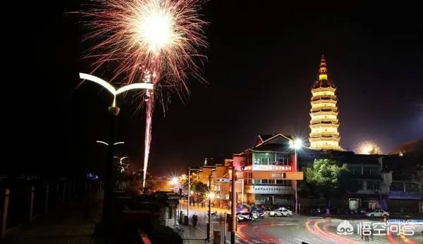 过年只有七天假是回家过年呢，还是借此机会去旅游？