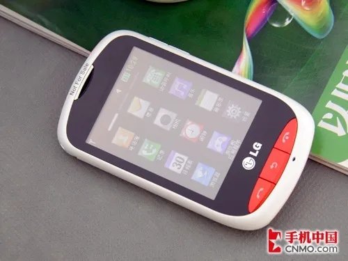 时尚炫彩机身 LG甜品曲奇T310真机图赏