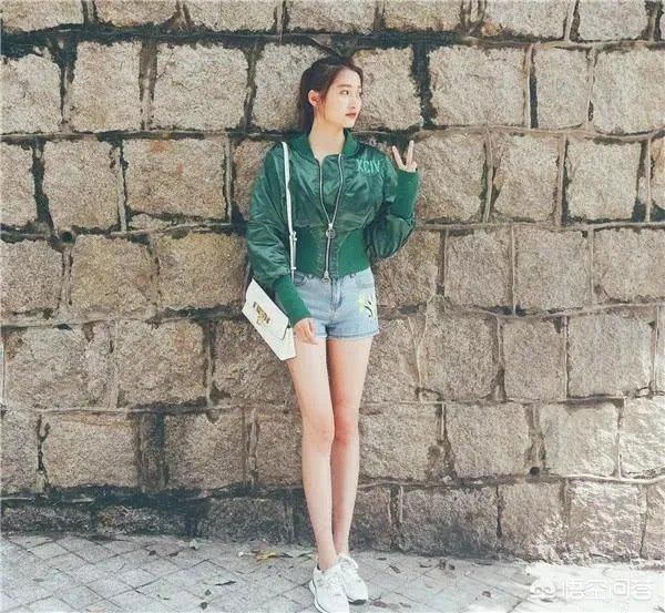 靠美腿或身材意外走红的明星有哪些？