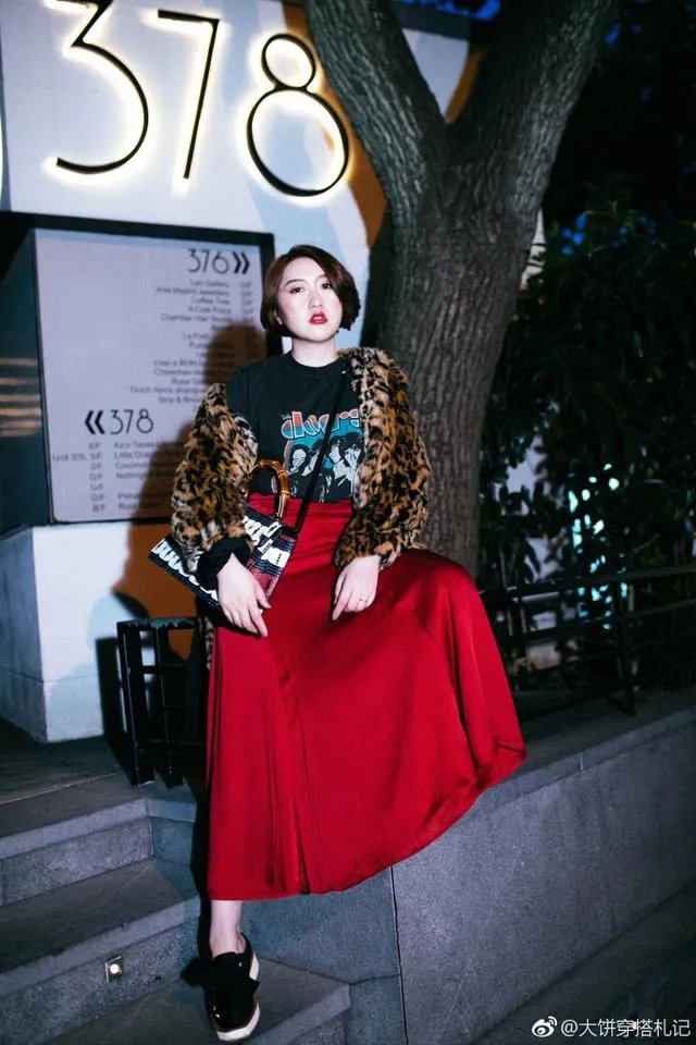 身材肥胖的人如何穿衣服显气质？