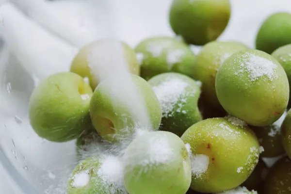 青梅酒的制作方法步骤