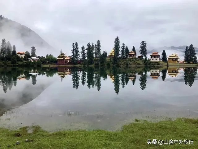 国庆快到了，国内有哪些地方适合假期度假的？不要人山人海的那种，求推荐？