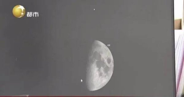 双星伴月连续两晚出现是怎么回事？