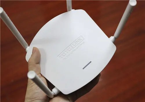 家里怎么装两个无线路由器