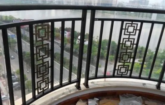 阳台护栏定制找哪家呢？