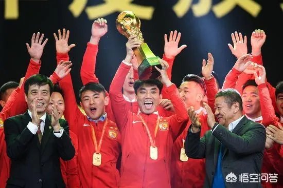 无语！恒大上赛季中超奖杯丢了，目前还在寻找，你怎么看？