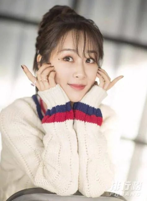 2021年女明星人气排行榜_2021最红女明星前十名