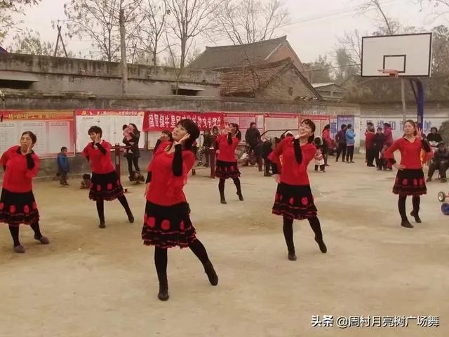 广场舞的步伐有规律和规定吗？