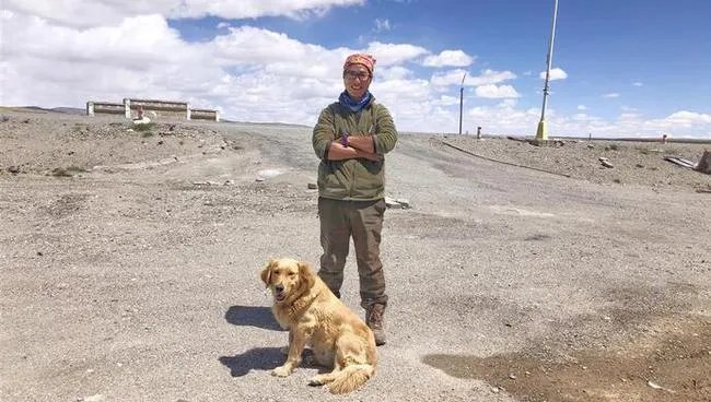 如何看待小伙网贷去可可西里捡垃圾这件事？