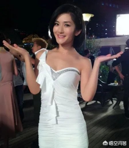 小s和谢娜相比，你认为谁的主持能力强？