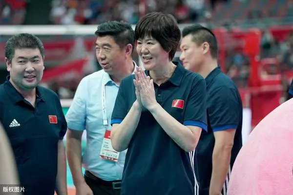 郎平续约中国女排教练一职，你对她传奇的一生有何了解？