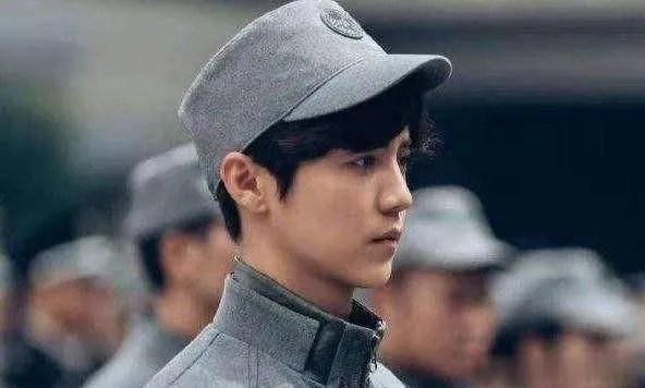 《上海堡垒》已经上映，请你预估一下最终票房是多少？