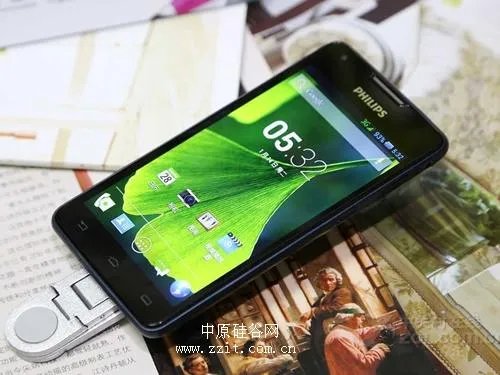 一键节电快速充电 飞利浦W6618售1080