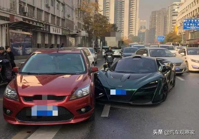 有人开车撞过豪车吗？真的撞了一次就要卖套房吗？