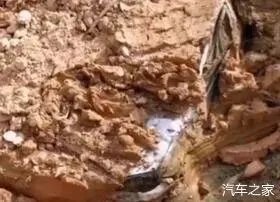 广东工地挖出轿车有疑案？视频疯传，真相原来是这个