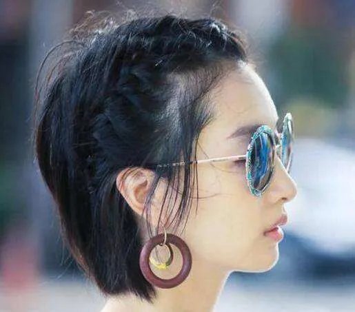 头发半长不短很尴尬，怎么办？