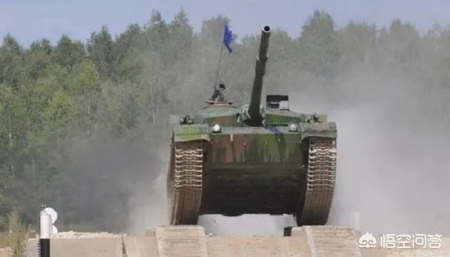 俄罗斯坦克大赛上，有时会看见坦克出问题，坦克的可靠性很差吗？
