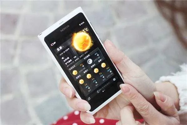 富士康的市值，为何会一夜之间就损失了7千亿？