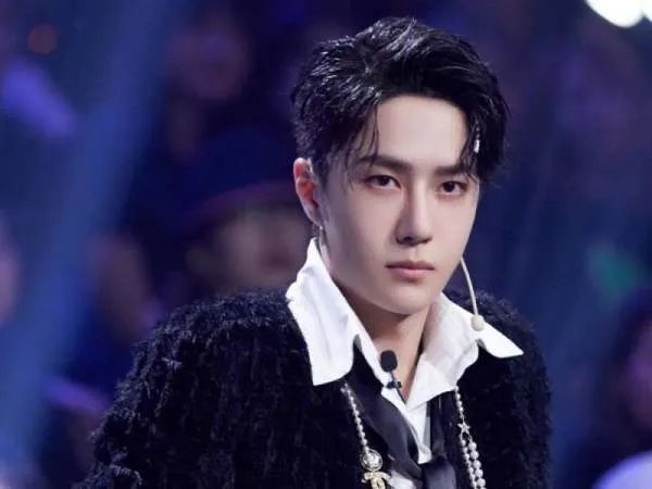 王一博摔车官方仲裁结果出炉，王一博为什么会摔车？