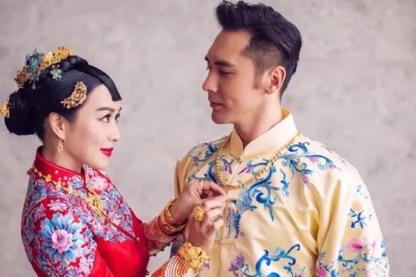 张伦硕颜值担当，为什么和比自己大很多的钟丽缇恋爱？