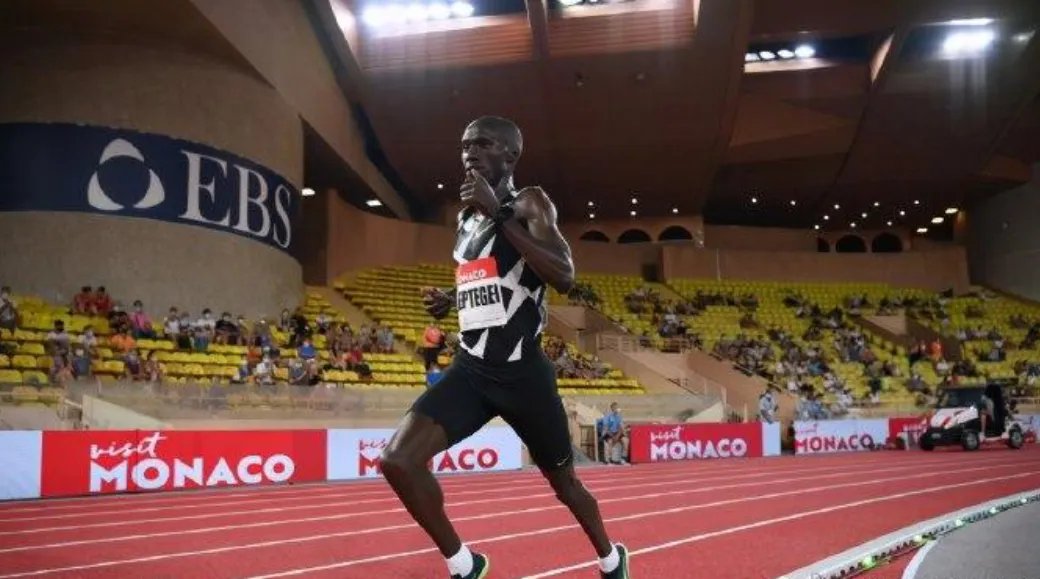 男子10000米世界纪录告破，是被谁破的？