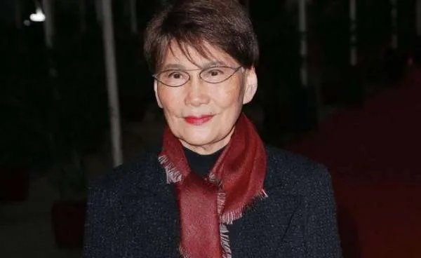 中国首善邵逸夫，为何4个儿女都与其断绝关系，不愿继承200亿遗产？