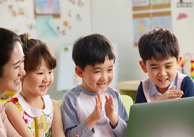 幼儿园招生要求家长提交工资流水 只为核实家长身份