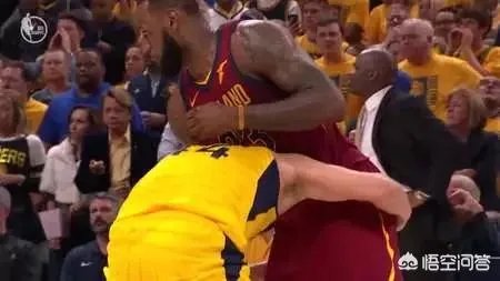 步行者17分逆转骑士，2-1领先，博格达30分力压詹姆斯，如何看待这场比赛？