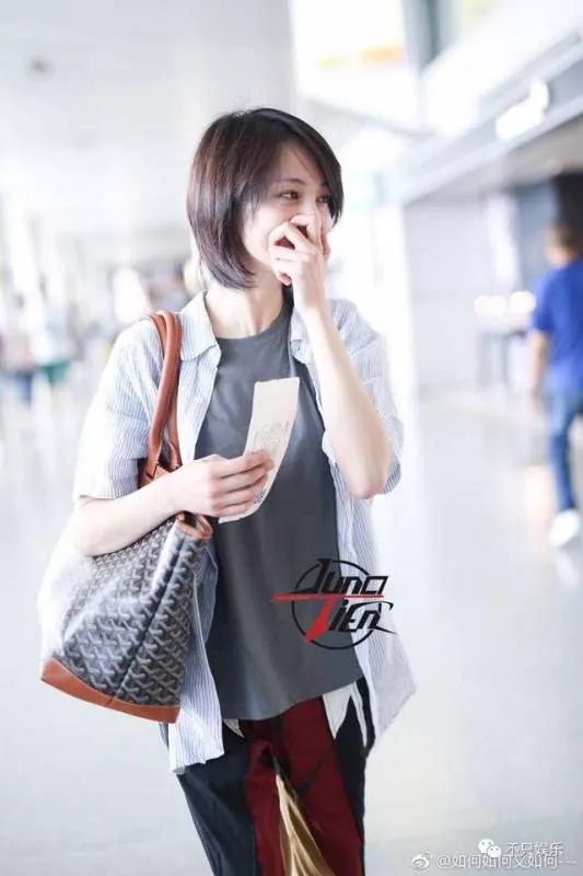 郑爽的嘴巴怎么了？郑爽嘴角边为什么有非常明显的伤疤