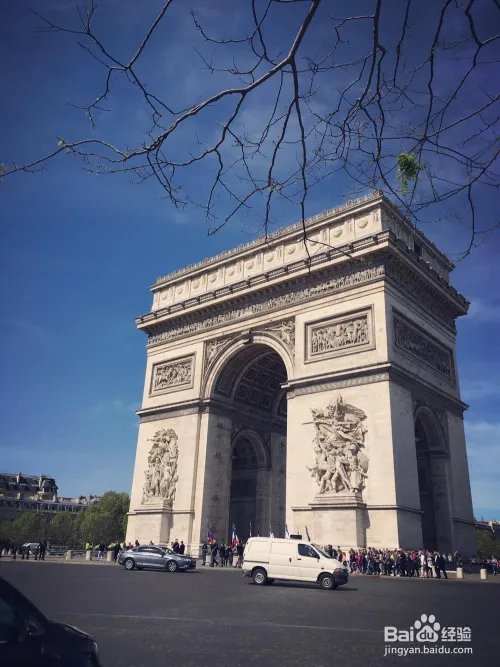 浪漫之都巴黎的八个不可不去的景点。