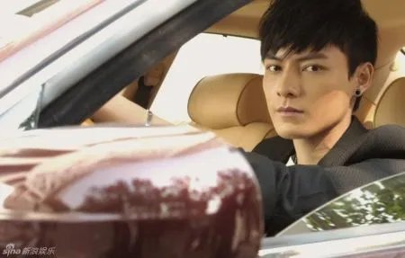 冯铭潮是富二代吗 冯铭潮佟晨洁车震事件