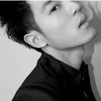 谁有黑白色抽烟颓废男头像 像这样的