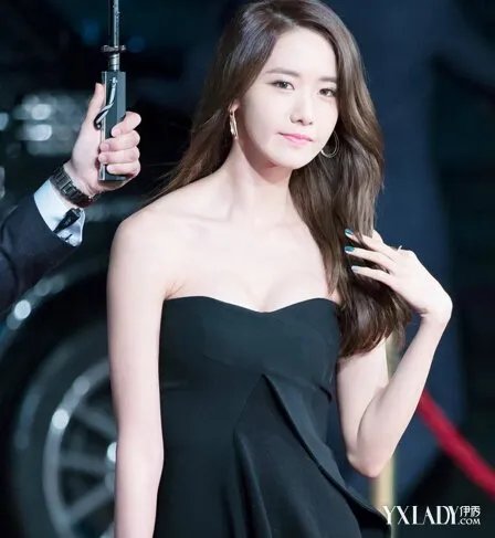 林允儿男朋友曝光与男友李胜基分手被疑有内幕