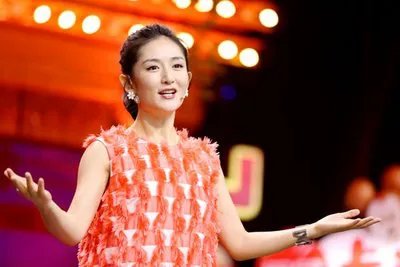 为什么妈妈们一看就能猜出谢娜怀孕了？