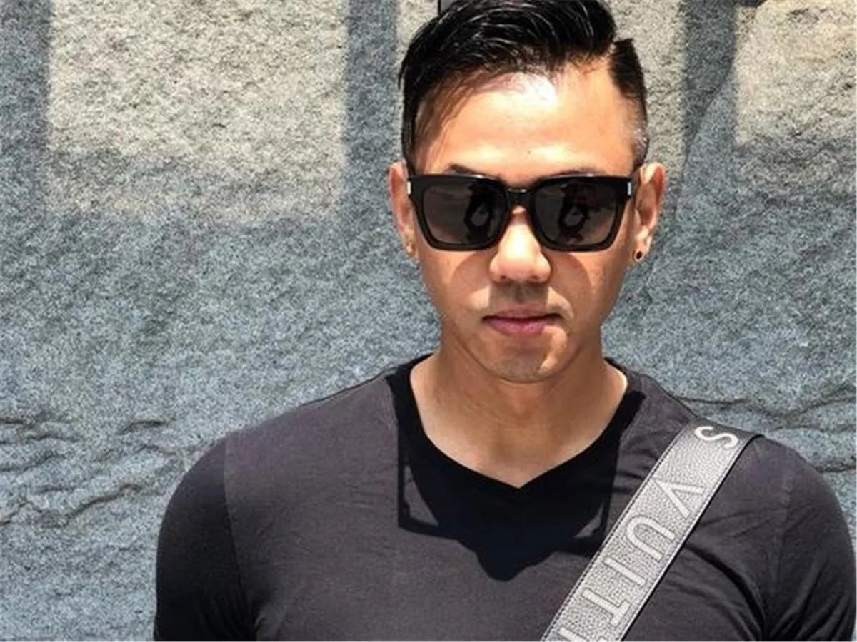 范玮琪和黑人爱情长跑十年终步入婚姻殿堂，你能接受谈这么久的恋爱吗？