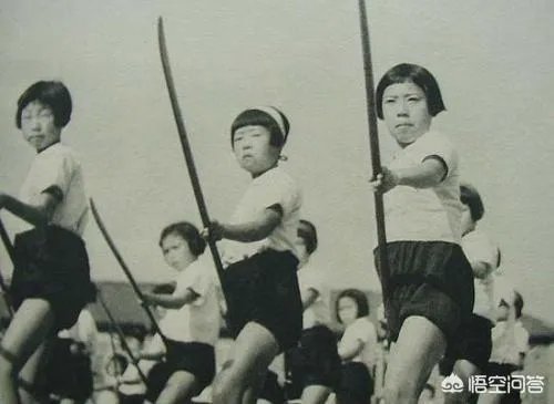 支持率创新低，安倍内阁会因为“地价门”辞职么？