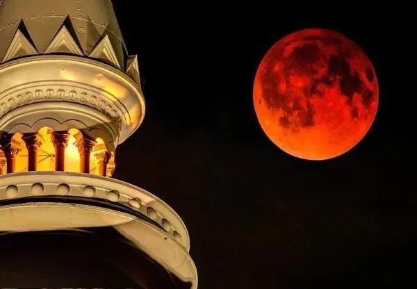 2018血月亮有什么预兆 血月见妖孽现是不吉利的寓意