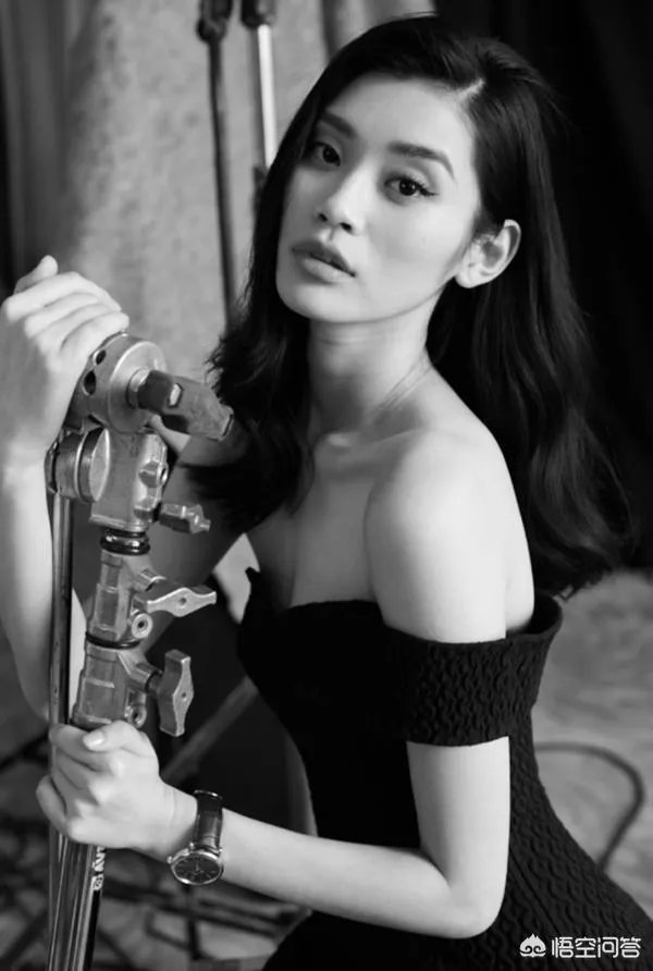 奚梦瑶被曝在赌王家族存在感低，四太态度微妙，孩子出生会好点吗？