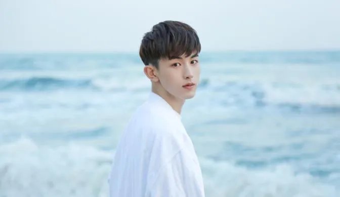 郭俊辰求婚谭松韵怎么回事 郭俊辰初吻给了谁