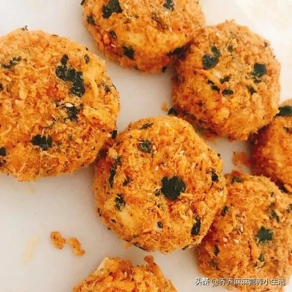 外面有一层薄皮、里面有夹心，然后两边还有肉松的一种面包，是什么面包呢？怎么做比较好吃，特别想吃？