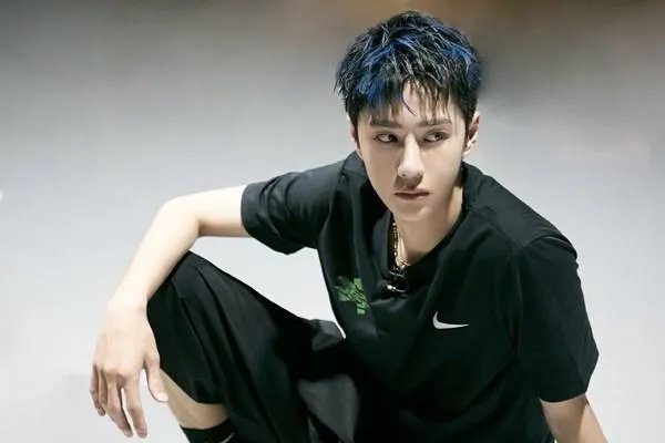 王一博摔车官方仲裁结果出炉，王一博为什么会摔车？